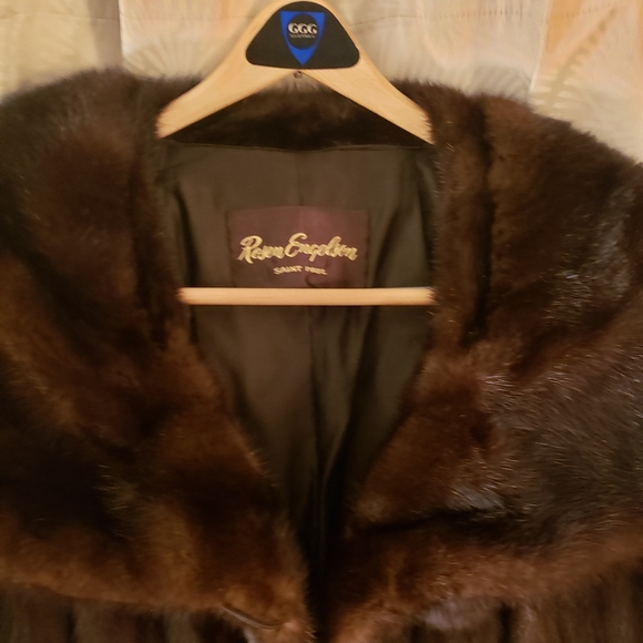 Mink Coat by Furrier Rosen Engelson - Picture 3 of 12